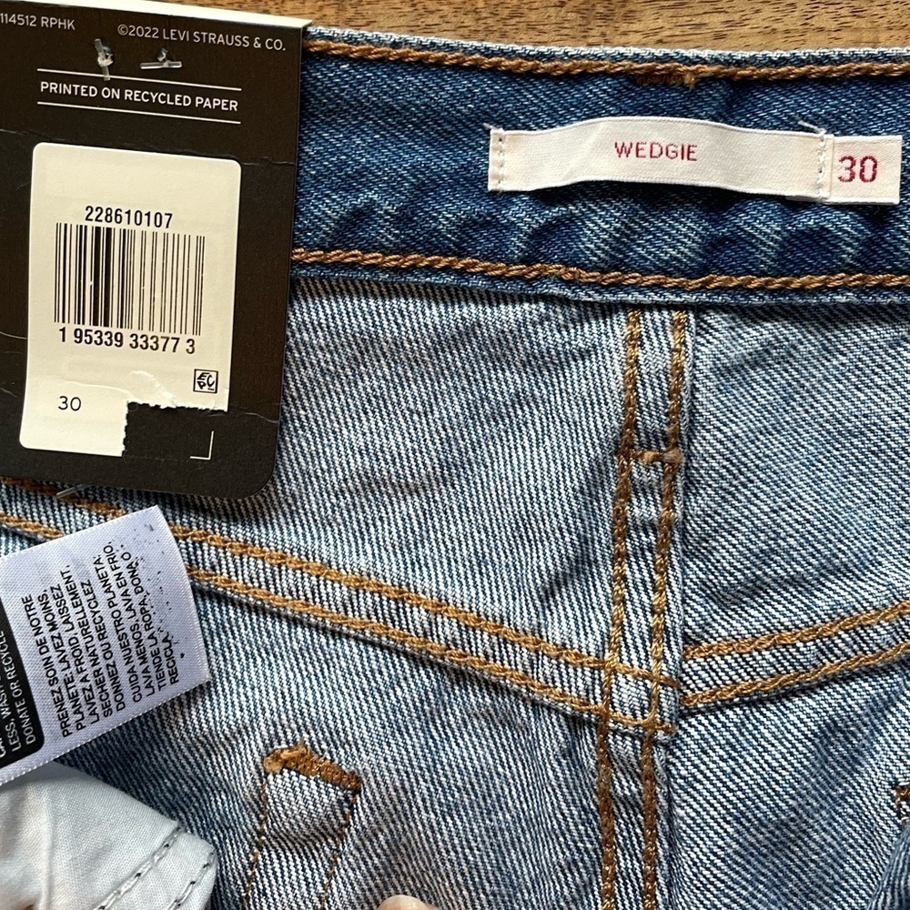 Levi’s wedgie Jean Size 30 - Picture 4 of 4